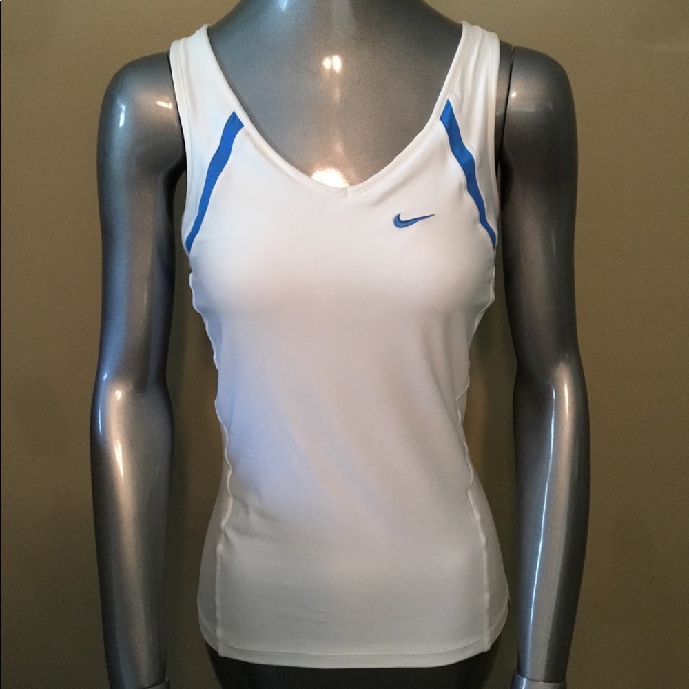 Nike Fit Dry activewear workout tank top